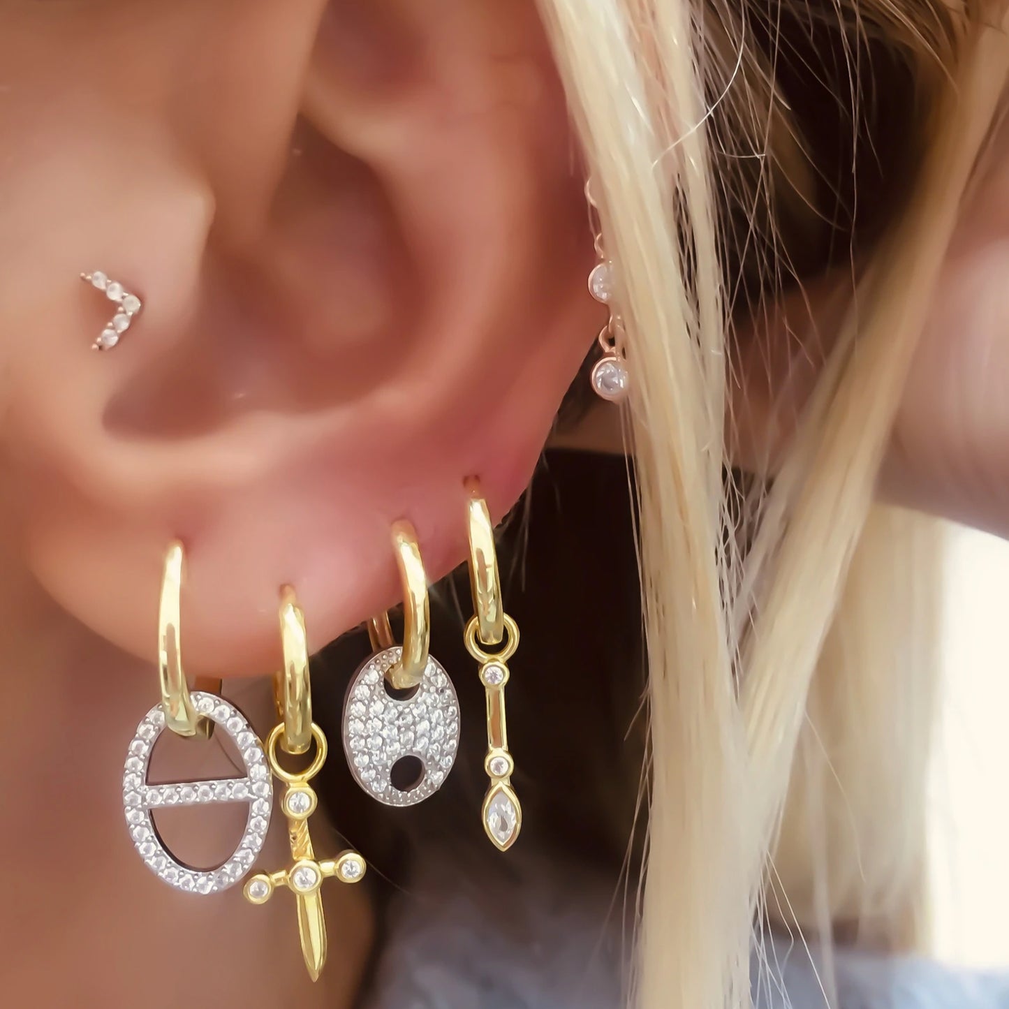 Double Color Anchor Link Earring