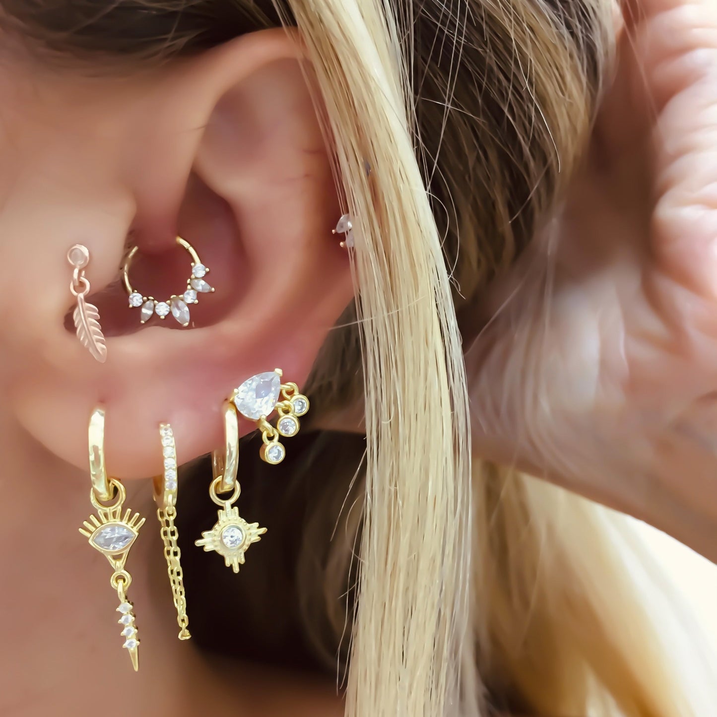 Lena Sirius Earring