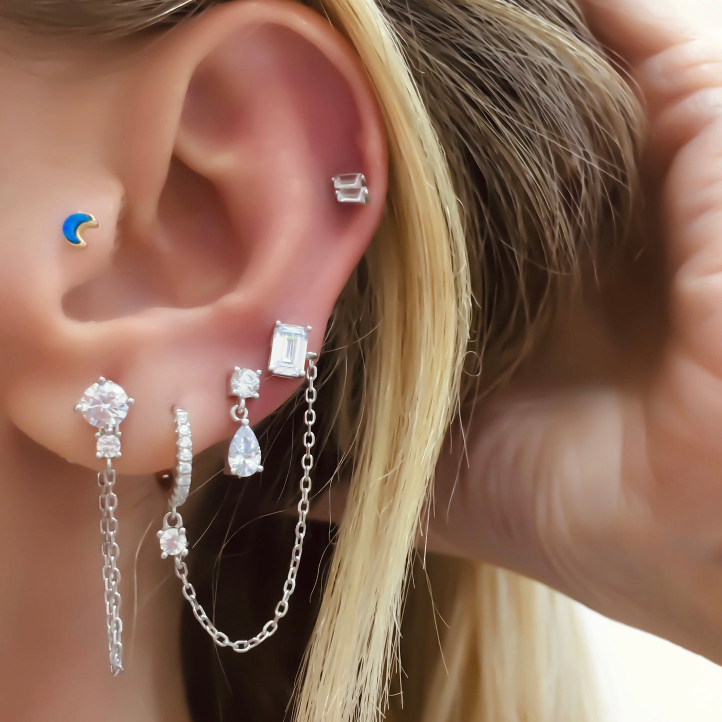 Lily Drop Earring