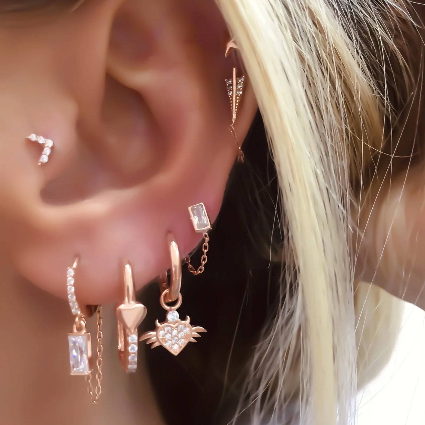 Novel Baguette Short Chain Earring