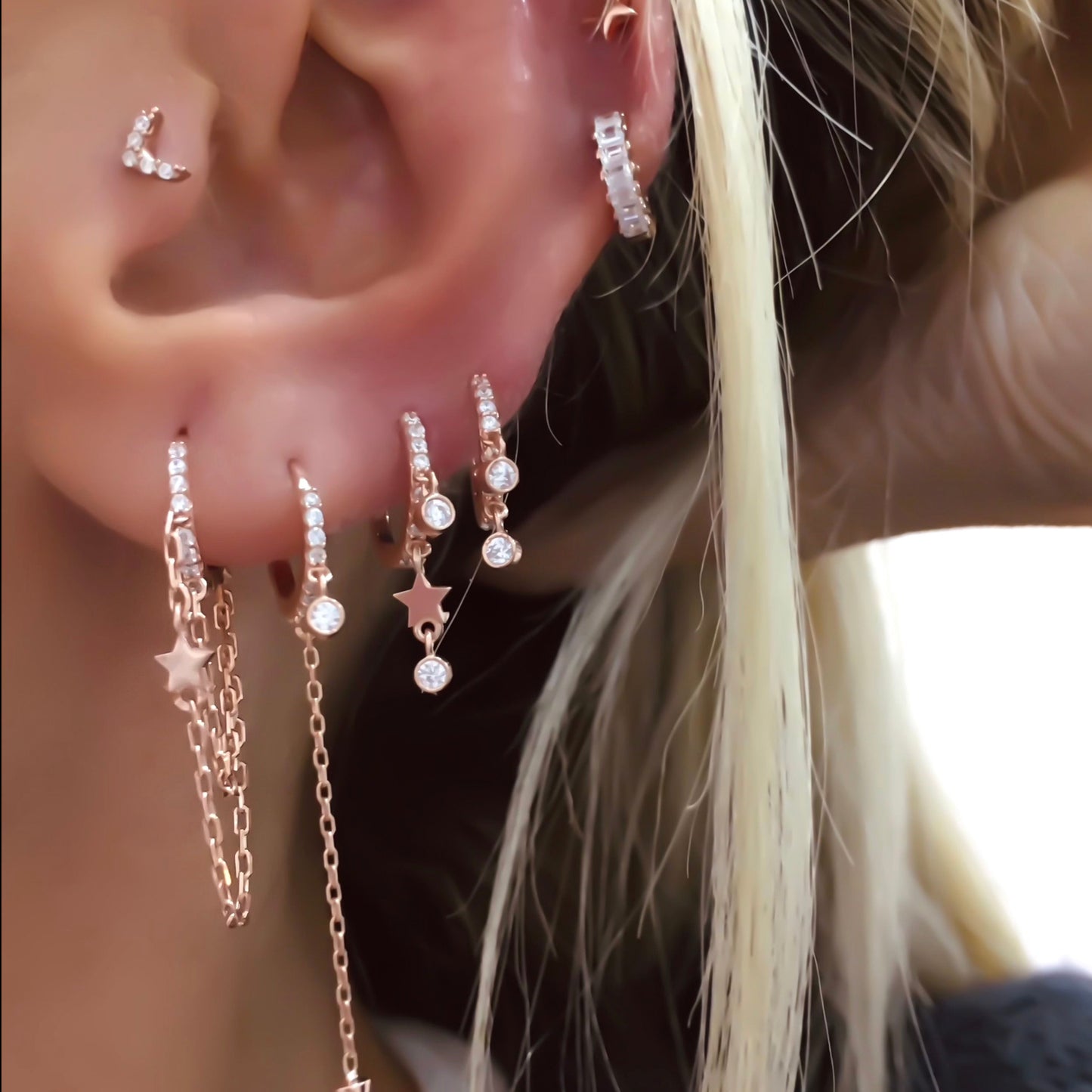 Uno Double Chain Star Earring