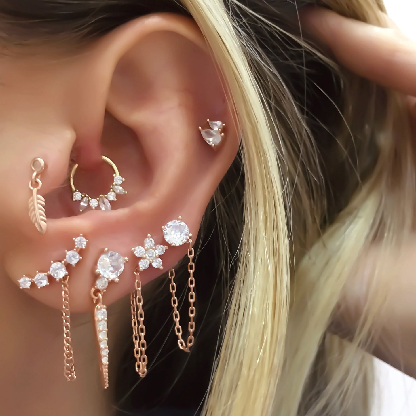 Windsor T Chain Earring