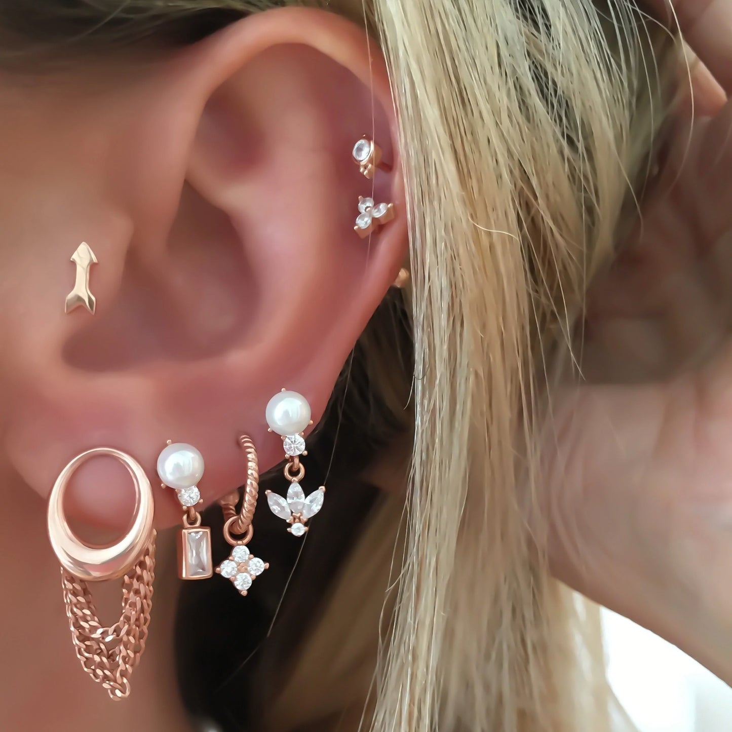 Pearl Baguette Earring